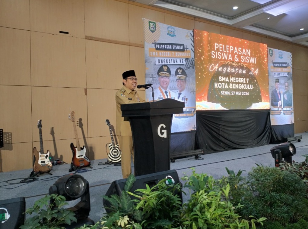 Asisten I Khairil Dorong Siswa-Siswi SMA Manfaatkan Program Bengkulu&nbsp;Leadership