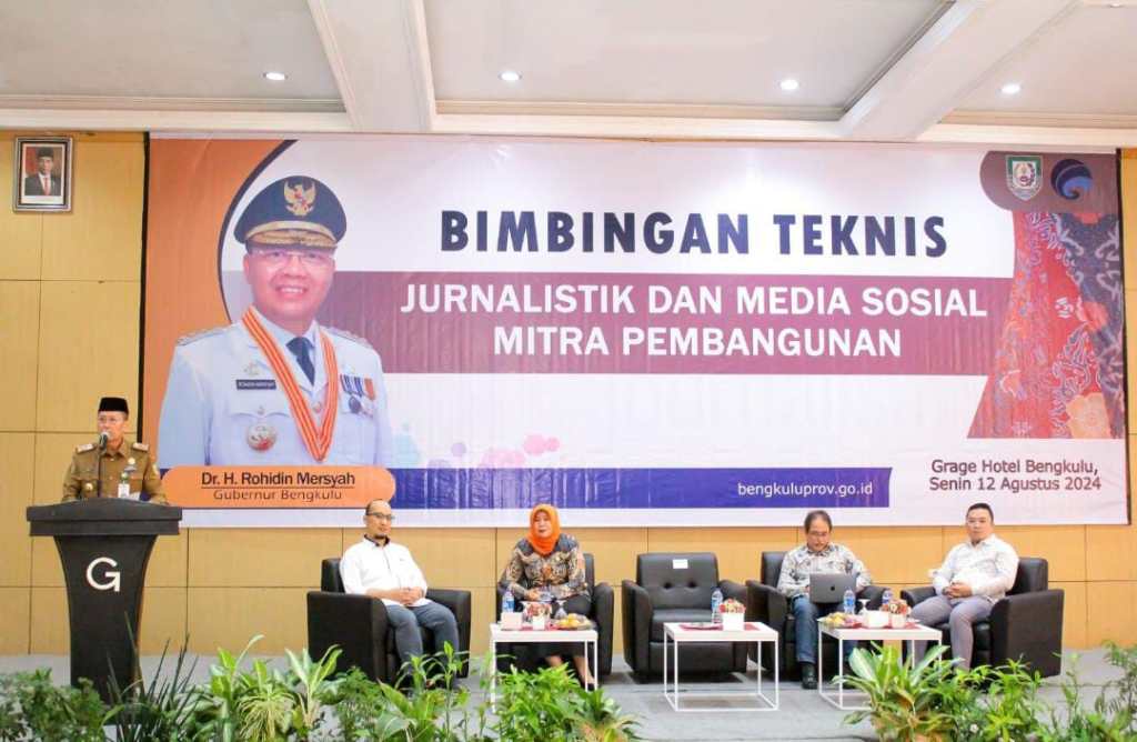Sekda Isnan Buka Bimtek Jurnalistik dan Media Sosial Untuk Tingkatkan Profesionalisme Wartawan dan Admin&nbsp;OPD