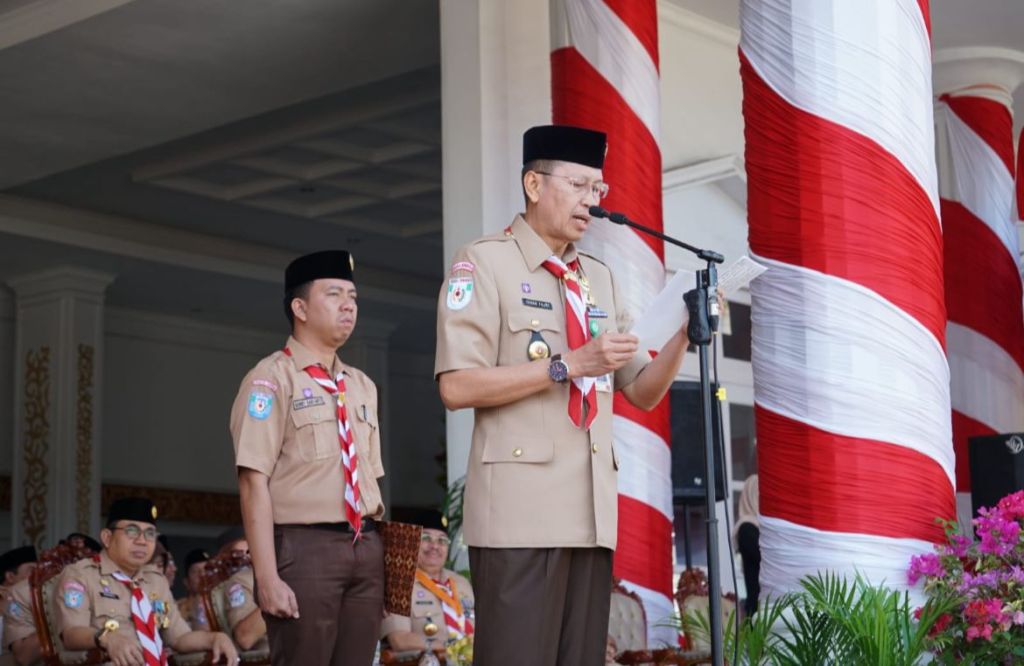 Sekda Isnan Pimpin Upacara Hari Pramuka ke-63: Tekankan Pentingnya Keterampilan Hidup dan Pengabdian&nbsp;Masyarakat
