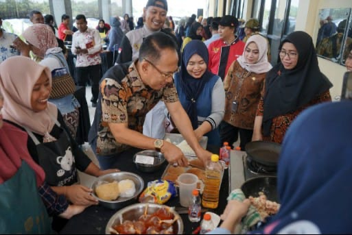 Pelatihan Pengolahan Ikan, Upaya Pemkot untuk Atasi Stunting dan&nbsp;Inflasi