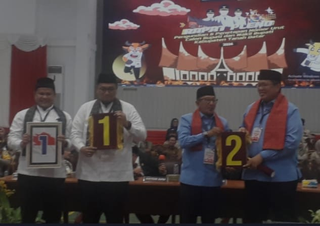 Gelar Sidang Pleno Terbuka, KPU Tanah Datar Tetapkan Nomor Urut Paslon&nbsp;Cabup-Cawabup